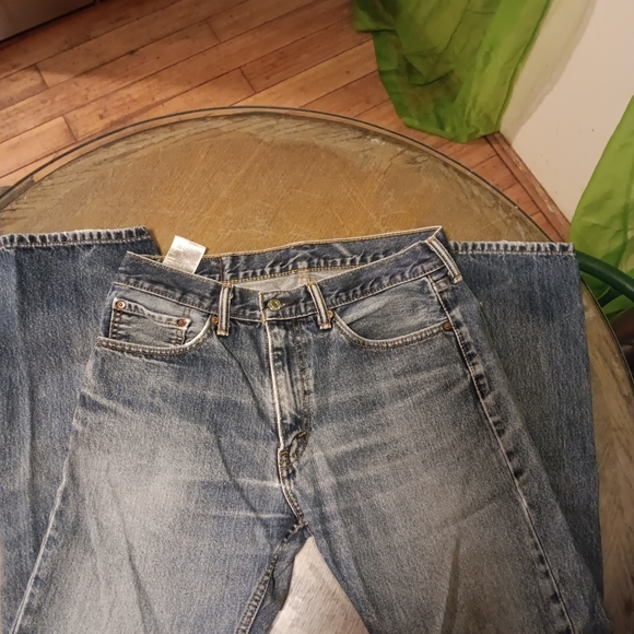 Levi's Strauss & Co  MENS , 33" BY 29" BLUE JEANS ,  used.condition , LOT OF 3 - Picture 6 of 10